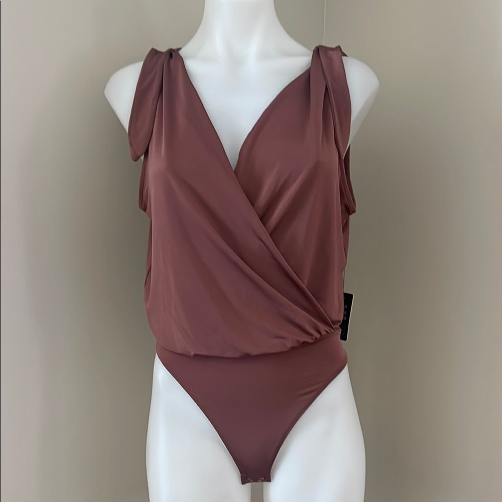 (NWT) Express Women’s Brown Bodysuit, Small